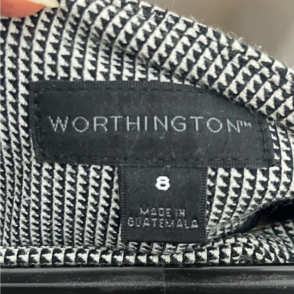 Worthington Black and White Checkered Pencil Skirt. 8 - Picture 2 of 3